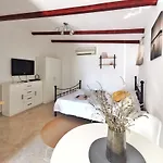 Apartman With Character Pula